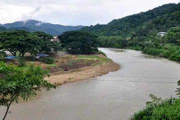 Paras air di Sungai Tamparuli, di Tuaran, Sabah, yang bertambah susut dan cetek disebabkan fenomena cuaca panas. Sungai Tamparuli berpotensi untuk maju dari segi sumber pendapatan kampung, sekali gus memberi kesan kepada penduduk dan alam sekitar 