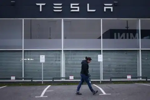 Tesla akan mula memasuki pasaran Arab Saudi pada April 2025.