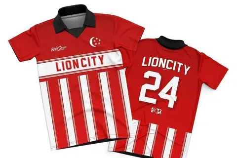 Joyy Colony Empire menjual kemeja-T dengan jenama sendiri bertemakan Singapura seperti Lion City dan Temasek.