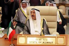 PEMERGIAN PEMIMPIN KUWAIT: Emir Kuwait, Emir Sheikh Sabah al-Ahmad al-Sabah yang telah memimpin sejak 2006 telah meninggal dunia pada Selasa (29 September). Beliau dikenali sebagai pemimpin yang berusaha mengimbangi hubungan dengan jiran Kuwait yang lebih besar, gigih menjalin hubungan akrab dengan Arab Saudi, membina semula hubungan dengan bekas penjajah Iraq dan terus mengadakan dialog terbuka dengan Iran.- Foto REUTERS 