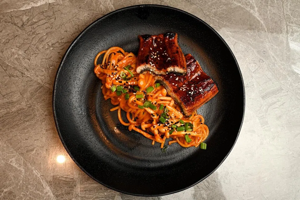 ‘Spicy Gochunagi Pasta’, $25 mempunyai rasa pasta yang lemak dan pedas dari pes cili Korea ‘Gochujang’. Ia enak dinikmati bersama ikan belut yang lembut, dengan lapisan ikan yang agak manis dan diasap pada bahagian atas. 