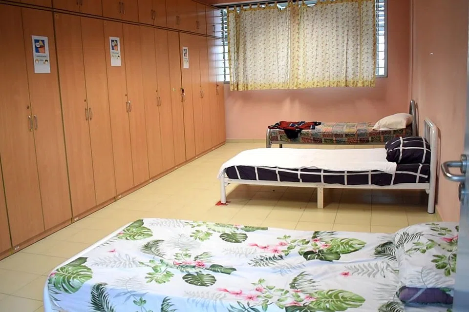 Casa Raudha ialah tempat perlindungan krisis untuk mangsa keganasan rumah tangga. Selain beberapa keperluan asas, wanita dan kanak-kanak di sini juga diberi kaunseling, terapi dan beberapa bentuk sokongan lain.