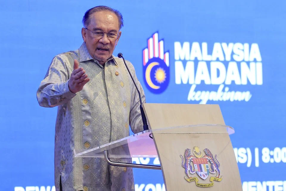 Perdana Menteri merangkap Menteri Kewangan, Datuk Seri Anwar Ibrahim, semasa menyampaikan ucapan pada Perhimpunan Bulanan Kementerian Kewangan pada 13 Mac.