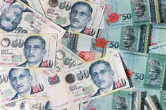 NILAI DOLAR MAKIN TINGGI: Ringgit Malaysia mencecah RM3.5086 bagi setiap dolar Singapura.