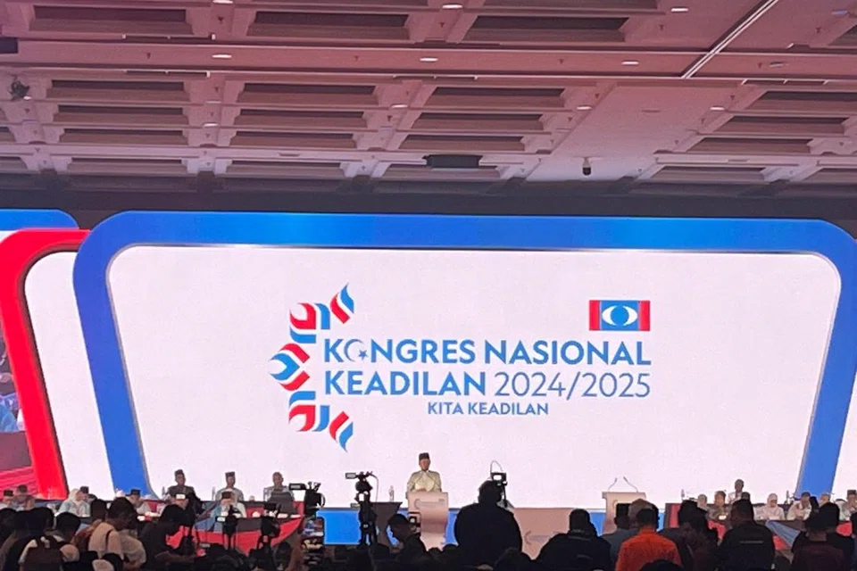 Presiden Parti Keadilan Rakyat (PKR), Datuk Seri Anwar Ibrahim, merasmikan Kongres Nasional PKR di Pusat Konvensyen Antarabangsa Persada di Johor Bahru, pada 23 Mei.