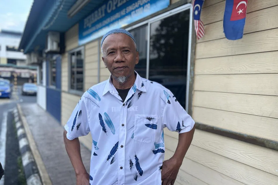 Encik Muhammad Jamil Rosdi, 64 tahun.