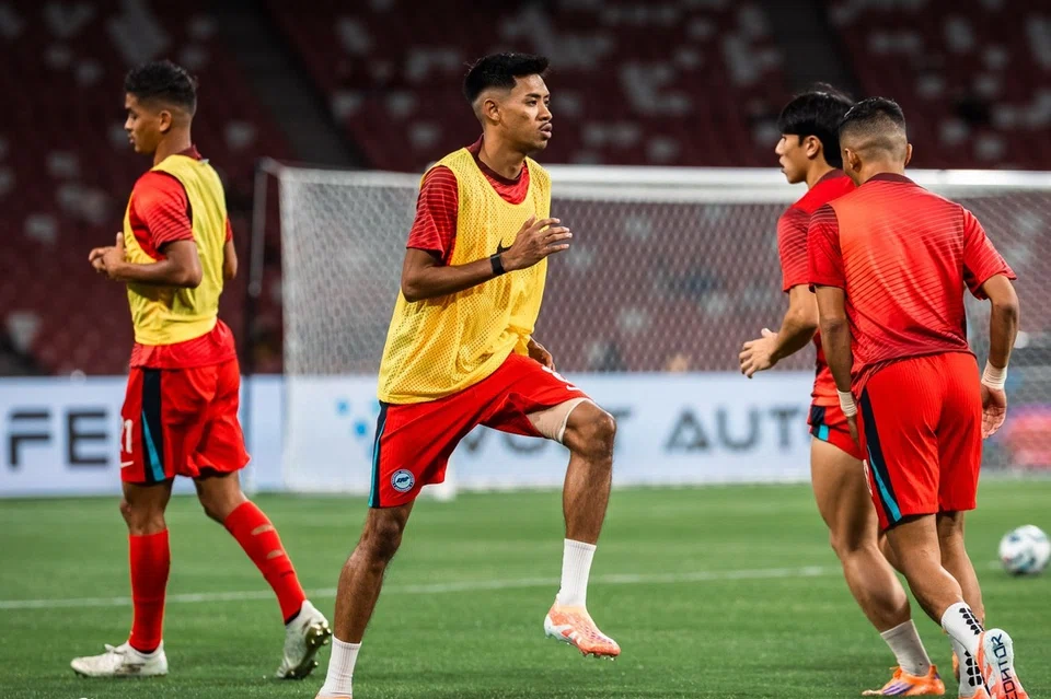 Shah Shahiran (tengah) ketika menentang India di Stadium Negara pada 9 Oktober. 