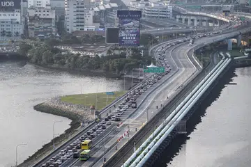 SESAK: Barisan panjang kereta dilihat di Pusat Pemeriksaan Woodlands menuju Johor Bahru pada 6.30 petang pada 1 September 2023. 
