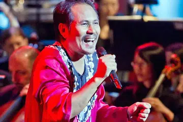 POPULAR DI TIKTOK: M. Nasir (gambar) tiada masalah lirik lagu, ‘Nur Nilam Sari’, diubah kepada ‘Pinjam Seratus Nur Nilam Sari’ sehingga tular di wadah TikTok.