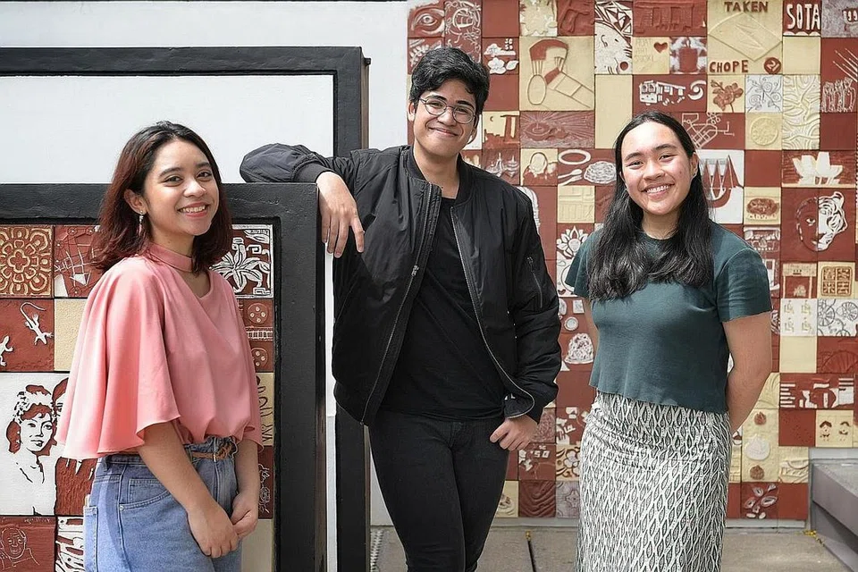 LEBIH DARI HANYA 'RATU DRAMA': Cik Naja Surattee yang mendalami bidang teater di Sota berjaya meraih keputusan IB yang membanggakan - 41 mata daripada keseluruhan 45 mata. - Foto BH oleh NG SOR LUAN