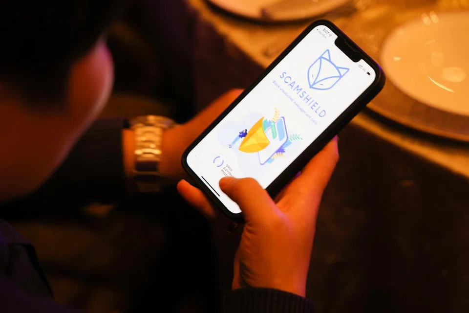 ELAK PENIPUAN: Aplikasi ScamShield telah dimuat turun sekitar 750,000 kali hingga Oktober 2023.