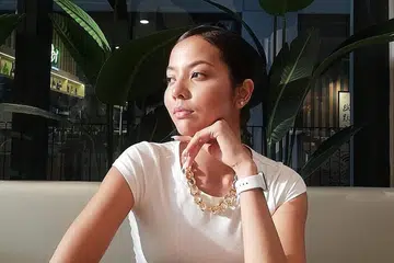 TERUJA BERSAMA ORKESTRA: Setiap kali mengingati penglibatannya bersama Orkestra Melayu Singapura (OMS), Aisyah akan terkesima dengan pengalaman mengiringi artis hebat dan muzik gah sekali gus. - Foto INSTAGRAM AISYAH AZIZ