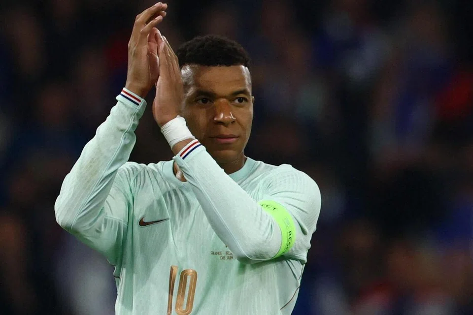 Selepas mempamerkan impak luar biasa dalam dua edisi terdahulu, penyerang, Kylian Mbappe, memikul tanggungjawab besar mengetuai jentera serangan Perancis selaku kapten.