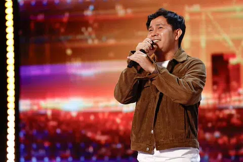 TIDAK PUTUS ASA: Cakra Khan tidak kecewa ketika memaklumkan gagal ke peringkat separuh akhir program pencarian bakat America’s Got Talent melalui Twitter. 