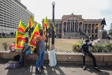 PARLIMEN LANTIK PRESIDEN BARU: Parlimen Sri Lanka memulakan proses melantik presiden baru berikutan peletakan jawatan Encik Gotabaya Rajapaksa selepas melarikan diri dari negara itu akibat kekacauan yang dicetuskan oleh krisis ekonomi terburuk negara itu dalam tujuh dekad. - Foto EPA-EFE