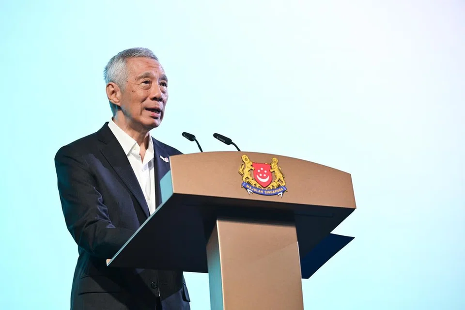 Menteri Kanan, Encik Lee Hsien Loong, akan dianugerahkan pengiktirafan berupa ‘Grand Cordon of the Order of the Rising Sun’, yang disampaikan kerajaan Jepun sebagai mengiktiraf sumbangan besar SM Lee dalam mengukuhkan hubungan antara Singapura dengan Jepun.