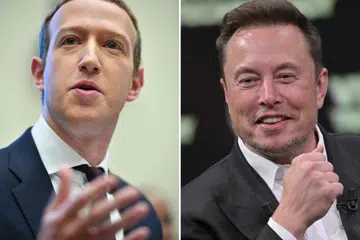 KERAP BERCANGGAH: Encik Elon Musk (kanan) berkata beliau bersedia jalani latihan jika pertarungan MMA antara beliau dengan Encik Mark Zuckerberg (kiri) menjadi nyata.
