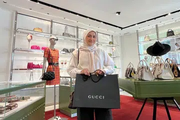 Cik Rosfadzlin Hanna menawarkan khidmat pembeli peribadi atau ‘personal shopper’ sejak 2019.