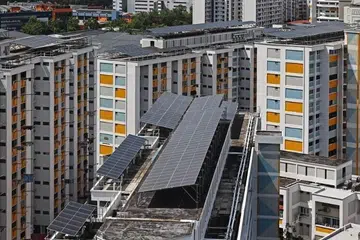 Teknologi solar kini lebih cekap dan kos pemasangan jauh lebih rendah, kata Cik Gan Siow Huang, Menteri Negara Perdagangan dan Perusahaan.