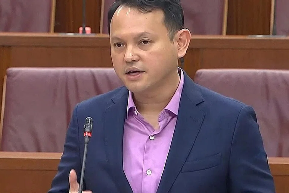 ​- Encik Zaqy Mohamad, Menteri Negara Kanan (Tenaga Manusia merangkap Pertahanan).