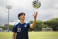 Glenn Kweh, bola sepak, skuad Singa