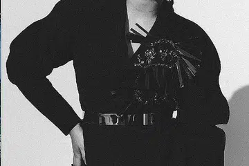 BIAR LAMBAT, ASAL SELAMAT: Meskipun mengambil masa lima tahun untuk diterbitkan, 'Peribadiku' adalah hasil kerja seni yang menampakkan kematangan Huda (gambar) di samping mendapat sentuhan 'gilapan irama' jurutera audio antarabangsa, Bill Skibbe, yang pernah bekerjasama dengan band terkenal Oasis dan Kasabian. - Foto MOSTA RECORDS