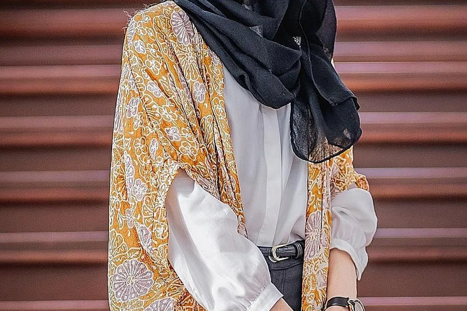 Cik Nur Syafiqah Ahmad Jaa'far, Penolong Kurator Muzium Negara Singapura (NMS). 