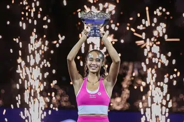 Pemain ke-31 dunia, Leylah Fernandez, menewaskan pemain ke-63 dunia, Talia Gibson, 7-5, 6-0 untuk menjuarai Terbuka Tenis Singapura pada 27 September.