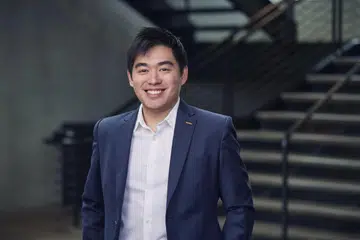 CEO Aevice Health, Encik Adrian Ang, berkata syarikatnya membangun produk kesihatan digital yang memantau dari jauh pesakit yang menghidap masalah pernafasan.