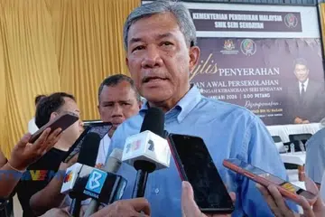 Kalimantan, Indonesia, Malaysia, dibincang