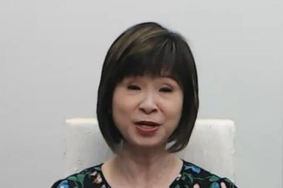 Menteri Negara Kanan (Kemampanan dan Sekitaran merangkap Pengangkutan), Dr Amy Khor.(atas)