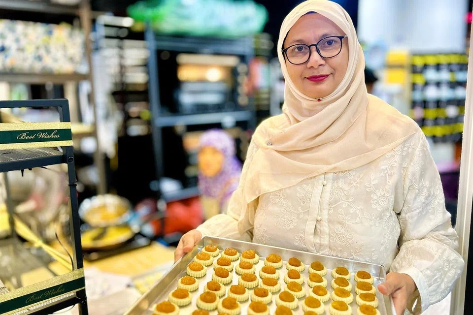 Pemilik Mak Ungku Tarts and Cafe, Ungku Harya Melina Ungku Mohd Najib, memaklumkan setiap kuih tart nanas yang telah dibakar akan terus dijual dan tidak disimpan.