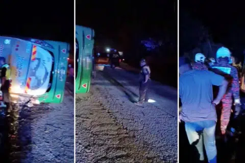 15 penuntut Universiti Pendidikan Sultan Idris (UPSI) maut dalam nahas jalan raya di Perak pada awal pagi 9 Jun.