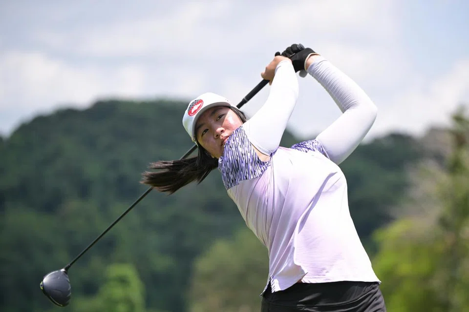 INGIN JAMIN TEMPAT: Pemain golf Singapura, Chen Xingtong, 15 tahun, semasa beraksi dalam kelayakan Kejohanan Dunia Wanita HSBC pada 23 Januari 2023. 