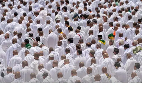 Jemaah haji perlu bersiap sedia menghadapi sebarang cabaran dan risiko yang boleh berlaku semasa menunaikan ibadah rukun kelima Islam itu.