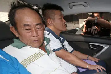 AKHIRNYA TERTANGKAP JUGA: Warga Malaysia, Seow Lam Seng, akhirnya berjaya diberkas selepas 38 tahun 'bebas' selepas didakwa memiliki senjata api. - Foto BH oleh WONG KWAI CHOW