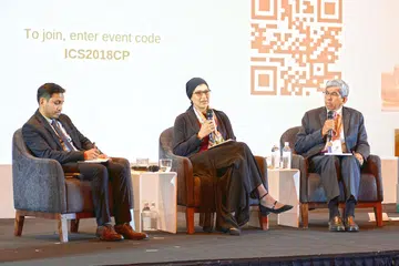PANEL TERAKHIR: Panel yang dianggotai (dari kiri) Dr Nazirudin , Dr Basma, dan Dr Yaacob merumus sidang dua hari itu di Hotel Grand Hyatt. - Foto MUIS 