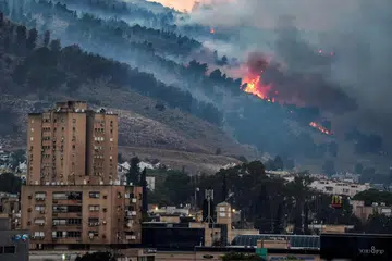 Roket yang dilancarkan Hezbollah dari Lebanon pada 3 Jun menyebabkan kebakaran besar di  Kiryat Shmona, sebuah bandar di Israel dekat sempadan Lebanon.