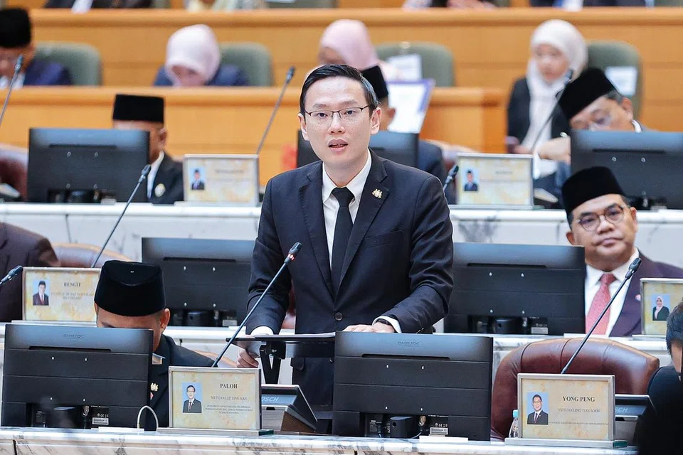 Pengerusi Jawatankuasa Pelaburan, Perdagangan, Hal Ehwal Pengguna dan Sumber Manusia Johor, Encik Lee Ting Han.