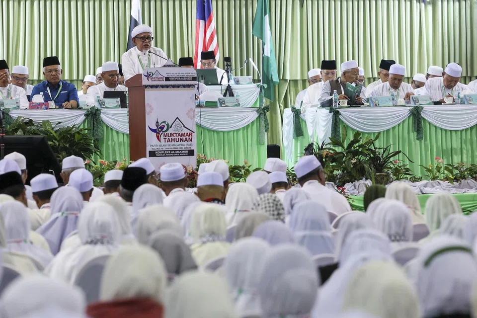 Presiden Parti Islam SeMalaysia (PAS), Tan Sri Abdul Hadi Awang, berucap semasa perhimpunan tahunan parti itu pada hujung minggu lalu.