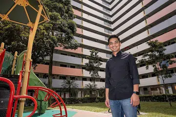 "Di M3 Jalan Besar, kami akan berusaha mengenal pasti cabaran yang dihadapi keluarga semasa lawatan ke rumah dan interaksi bersama mereka. Kami juga akan menasihati keluarga mengenai sokongan komprehensif yang ada daripada agensi khidmat sosial kerana ada di antara mereka yang tidak mengetahui tentang bantuan yang layak mereka terima." - Didicazli Ismail, pengerusi M3 @GRC Jalan Besar. - Foto BH oleh NUR DIYANA TAHA
