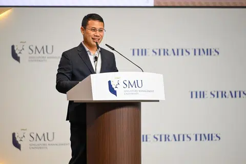 Desmond Lee, AI