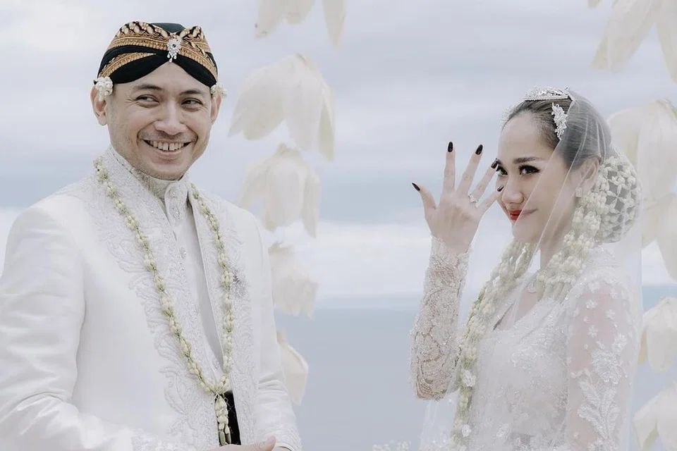 Bunga Citra Lestari di hari pernikahannya dengan usahawan, Tiko Aryawardhana, pada 2 Disember 2023 di Bali.