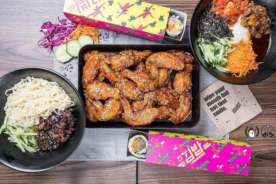 - Foto JINJJA CHICKEN