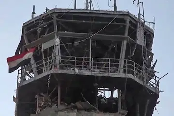 Imej daripada video yang disiarkan oleh saluran rasmi Al-Masirah TV milik Houthi di Yaman pada 26 Disember menunjukkan kerosakan teruk di menara kawalan Lapangan Terbang Antarabangsa Sanaa selepas serangan udara Israel.