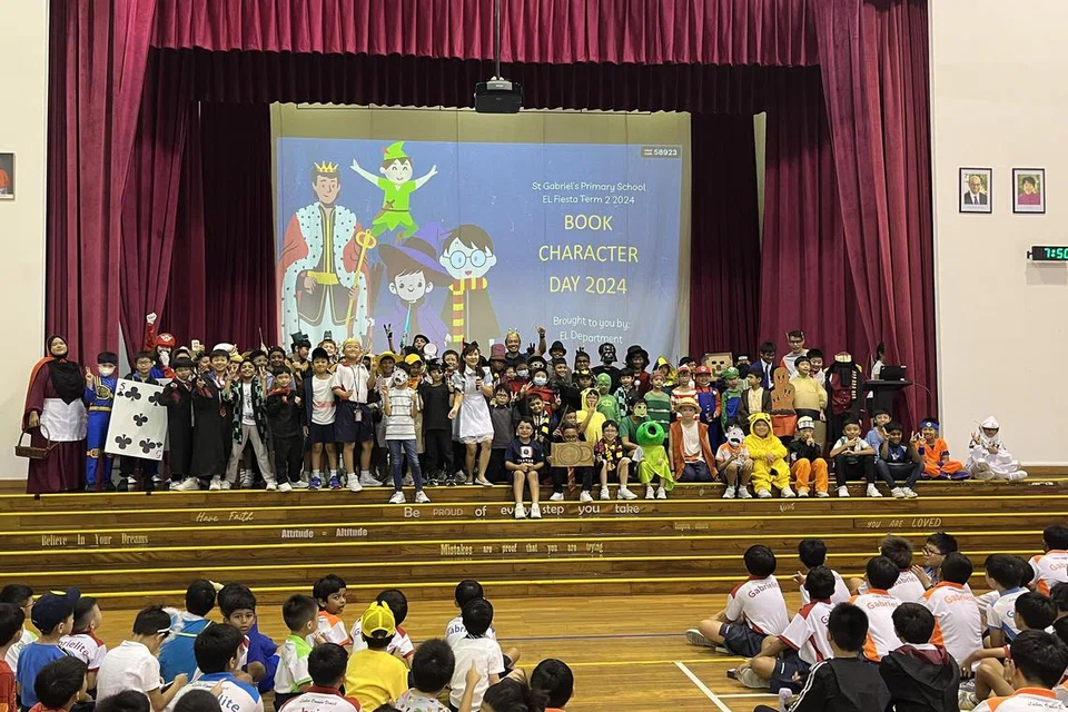 Kementerian Pendidikan (MOE) dalam satu kenyataan pada 12 Ogos mengatakan pelajar darjah satu, tadika satu dan menengah satu di sekolah Kementerian Pendidikan (MOE) akan memulakan tahun persekolahan baru pada 2 Januari 2025.