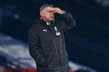 PUNCA KEMEROSOTAN?: Ketibaan Allardyce di West Brom seiring dengan kenaikan kes positif Covid-19 dalam Liga Perdana dan protokol ketat untuk memastikan permainan terus dijalankan. - Foto AFP