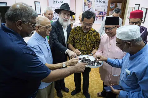 anti-yahudi, religious harmony
