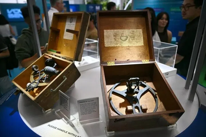 pameran maritim, Voyage Beyond: Reimagining Maritime Singapore, artifak