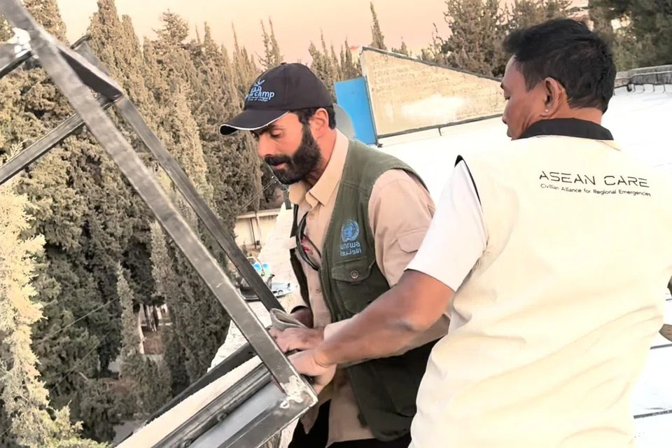 HM telah menghantar bekalan bantuan keempatnya bagi Gaza pada 27 Oktober, yang juga menandakan selesainya Fasa 1 sokongan untuk keperluan penghidratan di pusat latihan Agensi Bantuan dan Kerja Menyelamat Pertubuhan Bangsa-Bangsa Bersatu bagi Pelarian Palestin (UNRWA) yang menyediakan latihan vokasional kepada lebih 2,000 pelarian golongan belia Palestin.